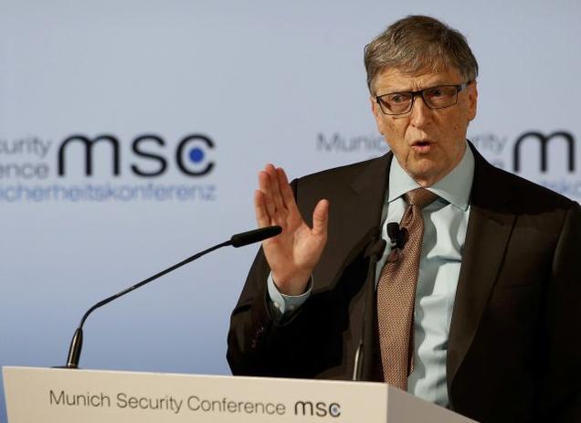 Gates: Robots should pay taxes