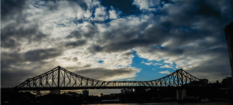 Steel in architecture: the Story Bridge