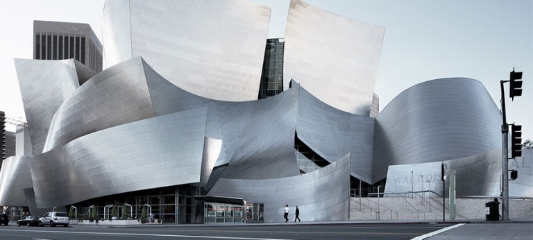 Famous steel buildings in the world: the Walt Disney Concert Hall, Los Angeles